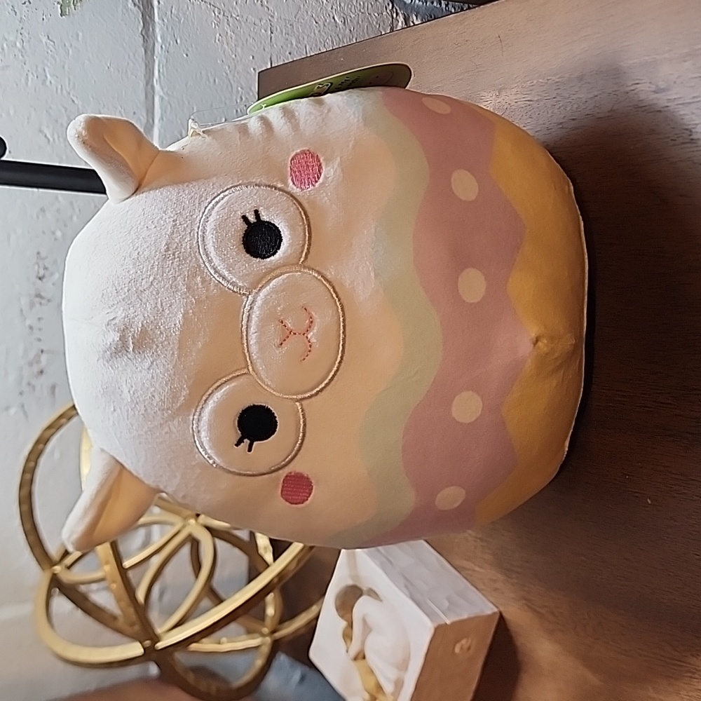 NWT 8" Squishmallow Leah Spring Easter Egg
